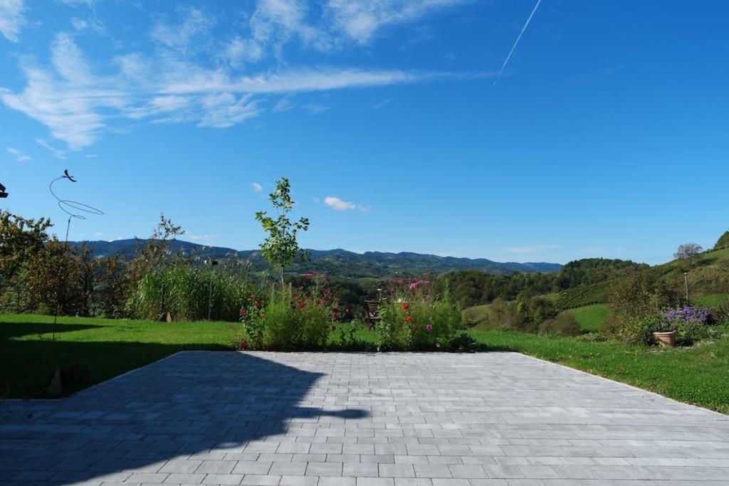 Wohlfuehlhaus Mit Grossem Garten Villa Zgornja Kungota Kültér fotó